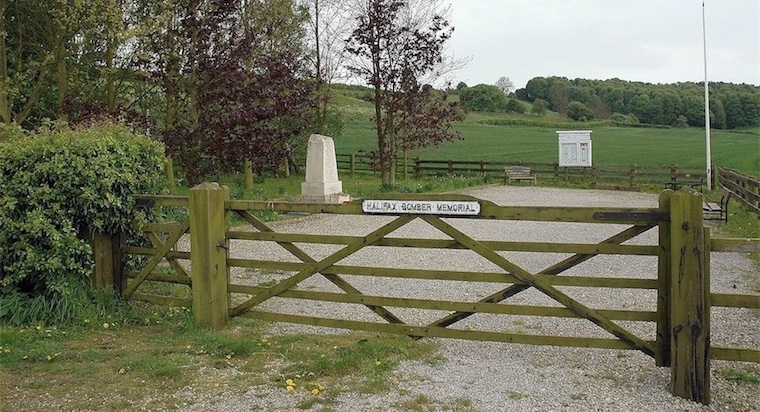 The memorial area at Farnsfield