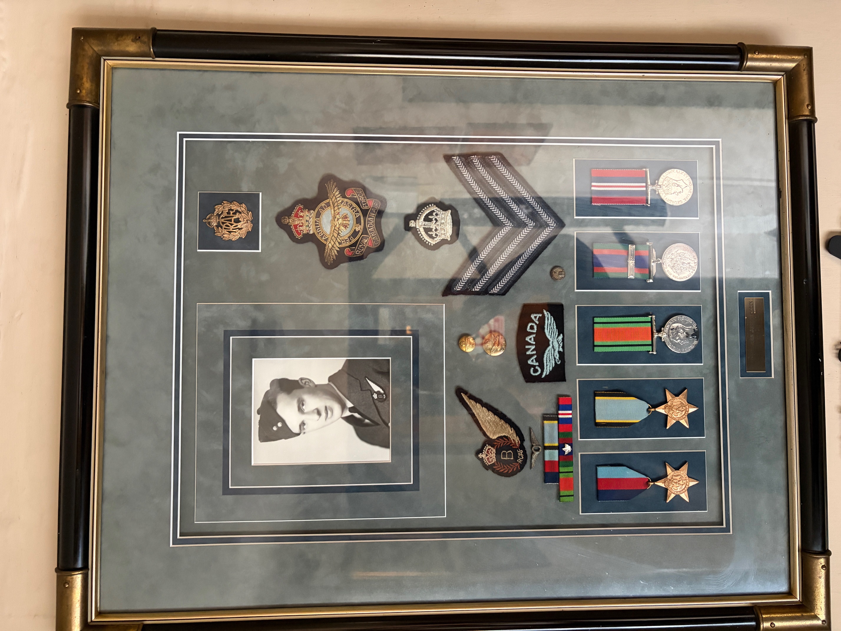 Farnsfield Halifax MZ519 memorial