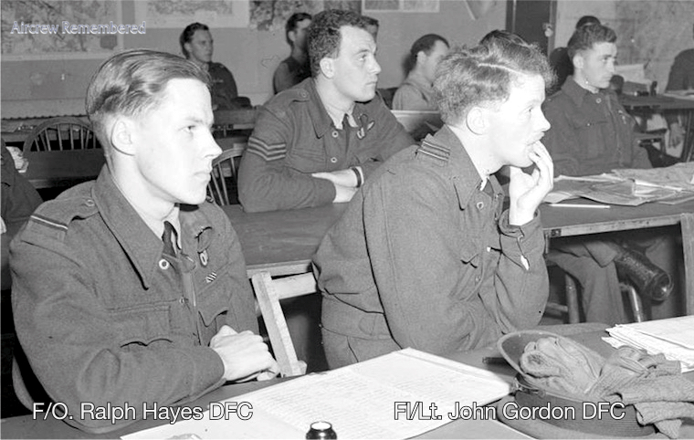 105 squadron mosquito dz587 gb b crew 1